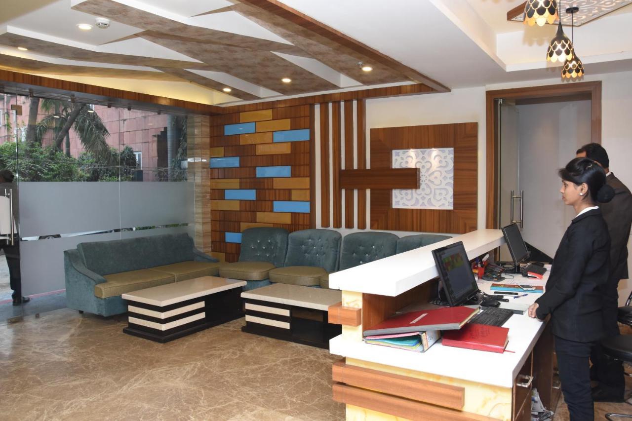 Hotel Meadows Varanasi Exterior photo